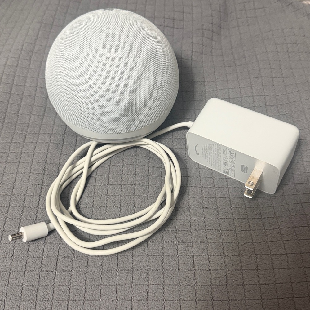 Amazon Echo Dot (4th gen)